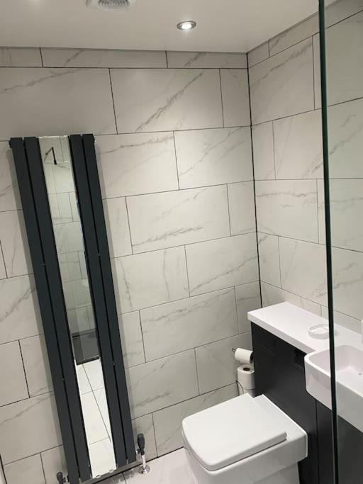 Perfectly Situated Luxury 2 Bedroom Apartment Глазгоу Екстериор снимка